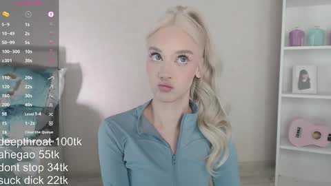 vickyfuckingdoll online show from 03/23/26, 03:10