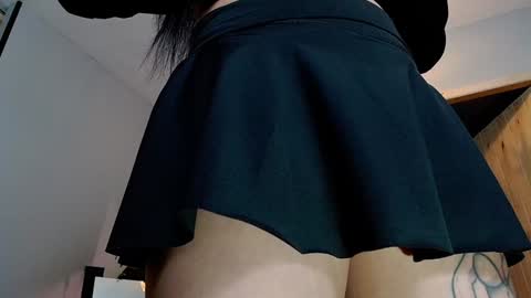 Victoria   online show from 12/11/24, 11:32