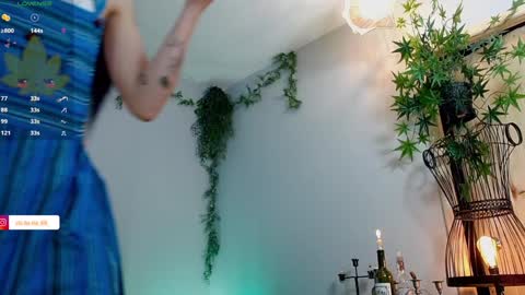 Victoria   online show from 01/20/25, 08:07