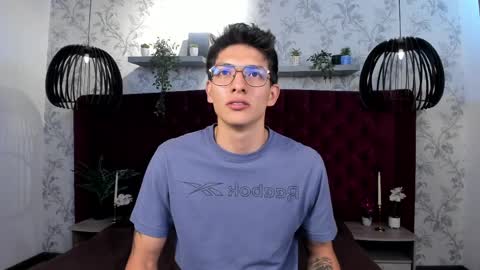 Victor Oliveira online show from 04/02/26, 07:11