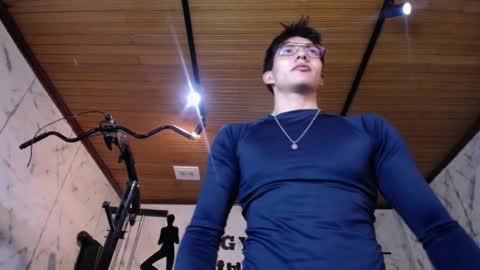 Victor Oliveira online show from 04/06/26, 07:15