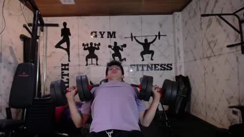 Victor Oliveira online show from 04/16/26, 08:20