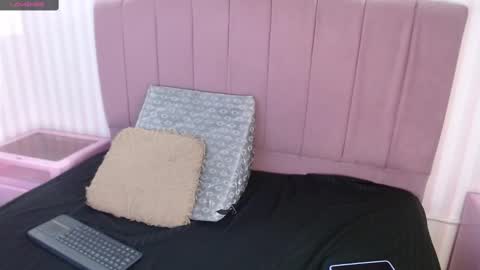 Victoria  online show from 03/01/25, 05:31