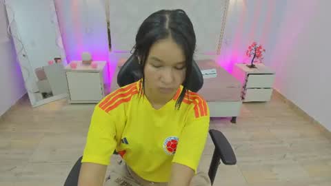 victoria1_tay online show from 06/12/26, 07:13