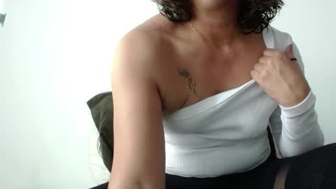 Hi guys   Im victoria  Be the one who can control me in PVT online show from 04/15/26, 04:03