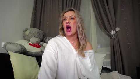 victoria50 online show from 12/07/24, 09:22