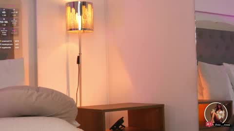 Snapshot of victoria__rossi chatting on 03/11/25, 03:12 online show from 03/11/25, 03:12