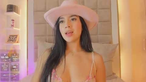 Snapshot of victoria_adaams1 chatting on 01/14/26, 09:42 Victoria valentina online show from 01/14/26, 09:42