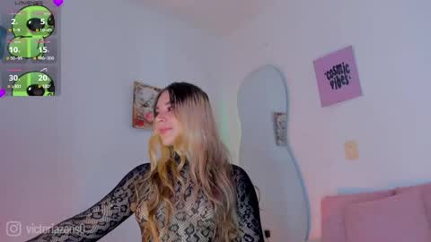 Victoria  independent model online show from 05/22/26, 03:39