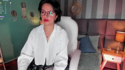 Victoria online show from 02/15/25, 02:00