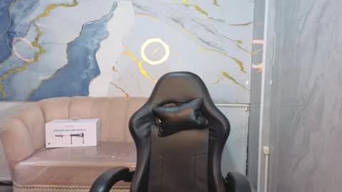 victoria_castillo_b online show from 03/28/26, 01:00