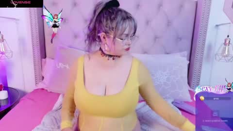 victoria_cherry_ online show from 05/12/26, 11:18