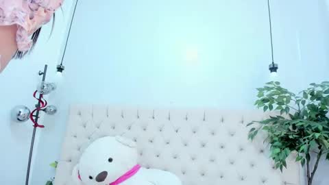 Victoria online show from 03/12/26, 07:53