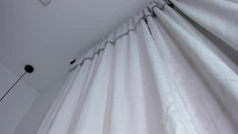 valentina online show from 10/22/25, 11:32