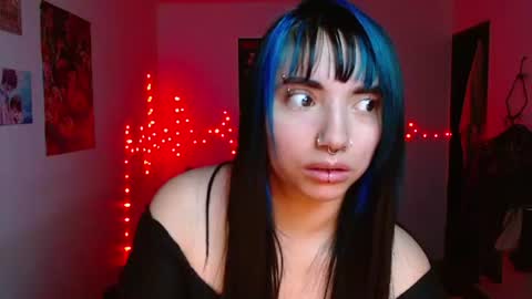 victoria online show from 06/18/26, 02:12