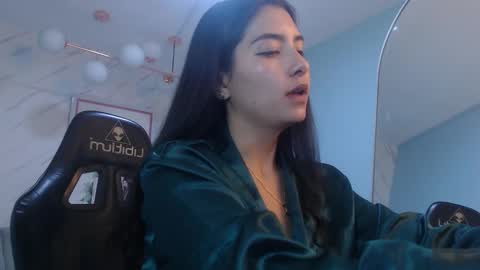 Victoria online show from 03/27/26, 08:19