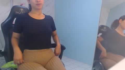 Victoria online show from 03/30/26, 01:23