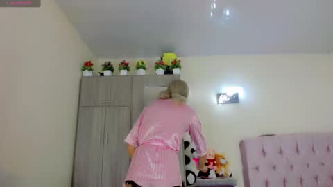 Victoria online show from 12/12/24, 07:26