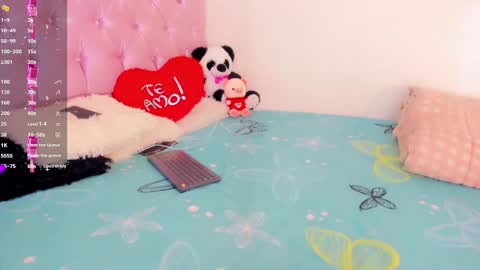 Victoria online show from 12/18/24, 07:08