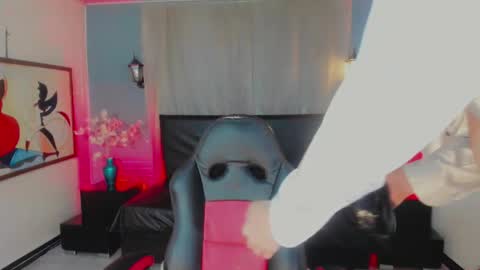 Victoria online show from 03/30/26, 07:26