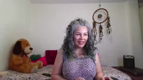 Snapshot of victoria_lover444 chatting on 11/17/25, 03:45 Victoria Lover online show from 11/17/25, 03:45