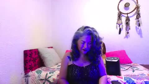 Snapshot of victoria_lover444 chatting on 12/14/25, 04:18 Victoria Lover online show from 12/14/25, 04:18