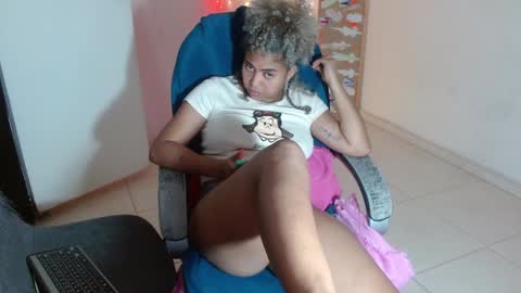 VICKY online show from 12/12/24, 01:32