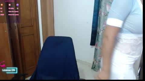 victoria online show from 12/17/25, 03:34