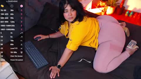 Snapshot of victoria_monteroo chatting on 06/10/26, 12:44 Call me Vic online show from 06/10/26, 12:44