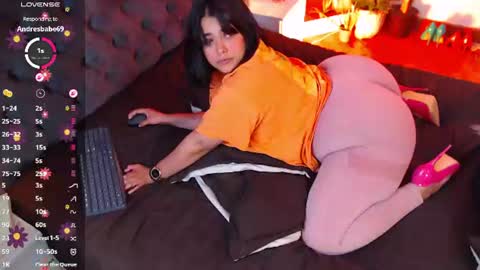 Snapshot of victoria_monteroo chatting on 06/11/26, 02:53 Call me Vic online show from 06/11/26, 02:53