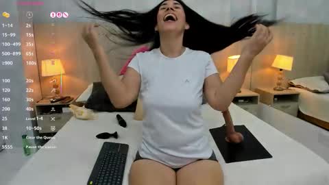 victoria_pachon online show from 03/21/26, 07:17