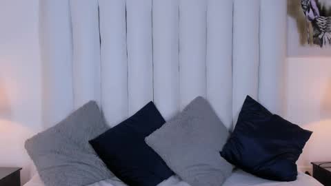 victoria_queen2 online show from 01/16/26, 01:31