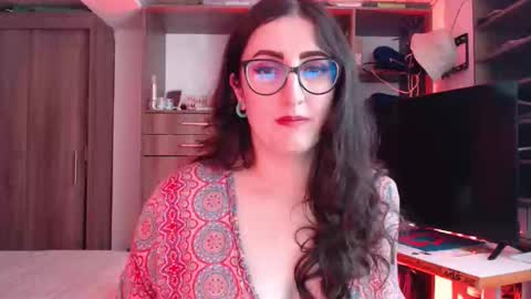 Victoria online show from 04/22/26, 09:16