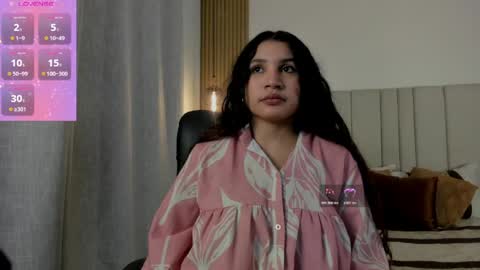 VICTORIA  online show from 04/14/26, 12:33