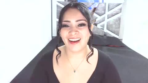 victoria_rossx online show from 05/15/26, 11:56