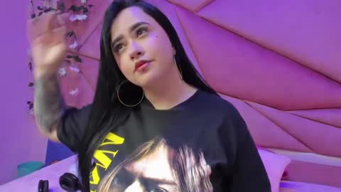 Victoria online show from 10/06/25, 07:33