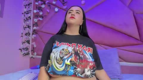 Victoria online show from 11/28/25, 10:45