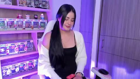Victoria online show from 05/14/26, 04:19