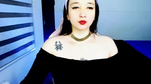 Victoria online show from 08/07/26, 12:07