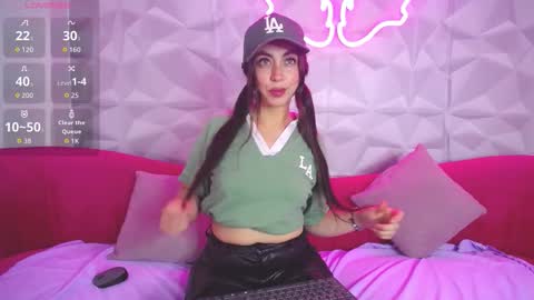 Victoria  online show from 01/10/26, 07:04