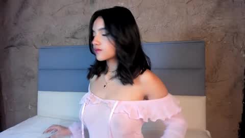 victoriaa2_doll online show from 12/02/25, 12:10