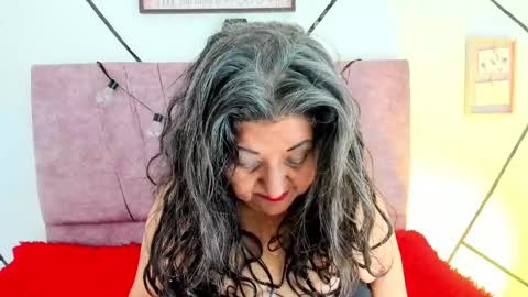 victoriaa_anderson_ online show from 02/25/26, 08:51