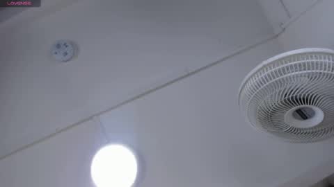 VICTORIA online show from 10/11/25, 11:09