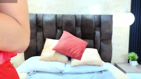 Victoria Andrade online show from 02/24/26, 12:14