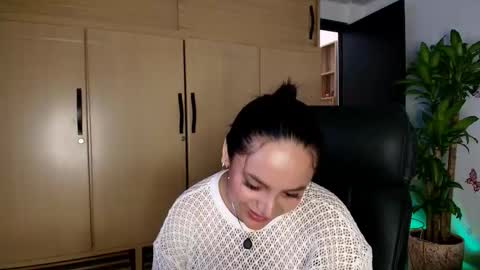 Victoria online show from 02/13/26, 08:16