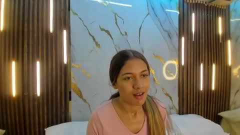 Snapshot of victoriaduarte chatting on 04/23/26, 08:00 Victoria online show from 04/23/26, 08:00