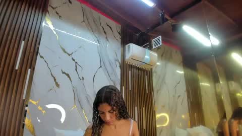 Snapshot of victoriaduarte chatting on 05/20/26, 08:26 Victoria online show from 05/20/26, 08:26