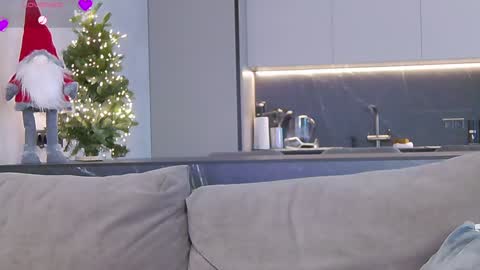 Miss V online show from 01/01/25, 01:05