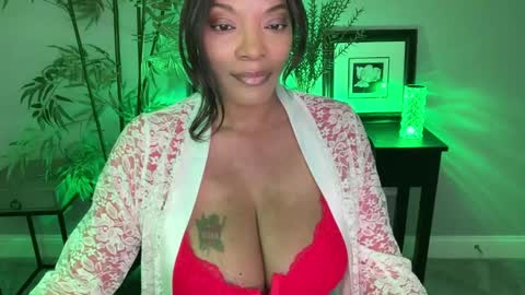 Snapshot of victoriagoldman chatting on 02/05/25, 04:03 Victoria online show from 02/05/25, 04:03