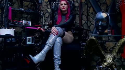 Snapshot of victoriaheller chatting on 01/28/25, 06:05 Victoria Heller online show from 01/28/25, 06:05